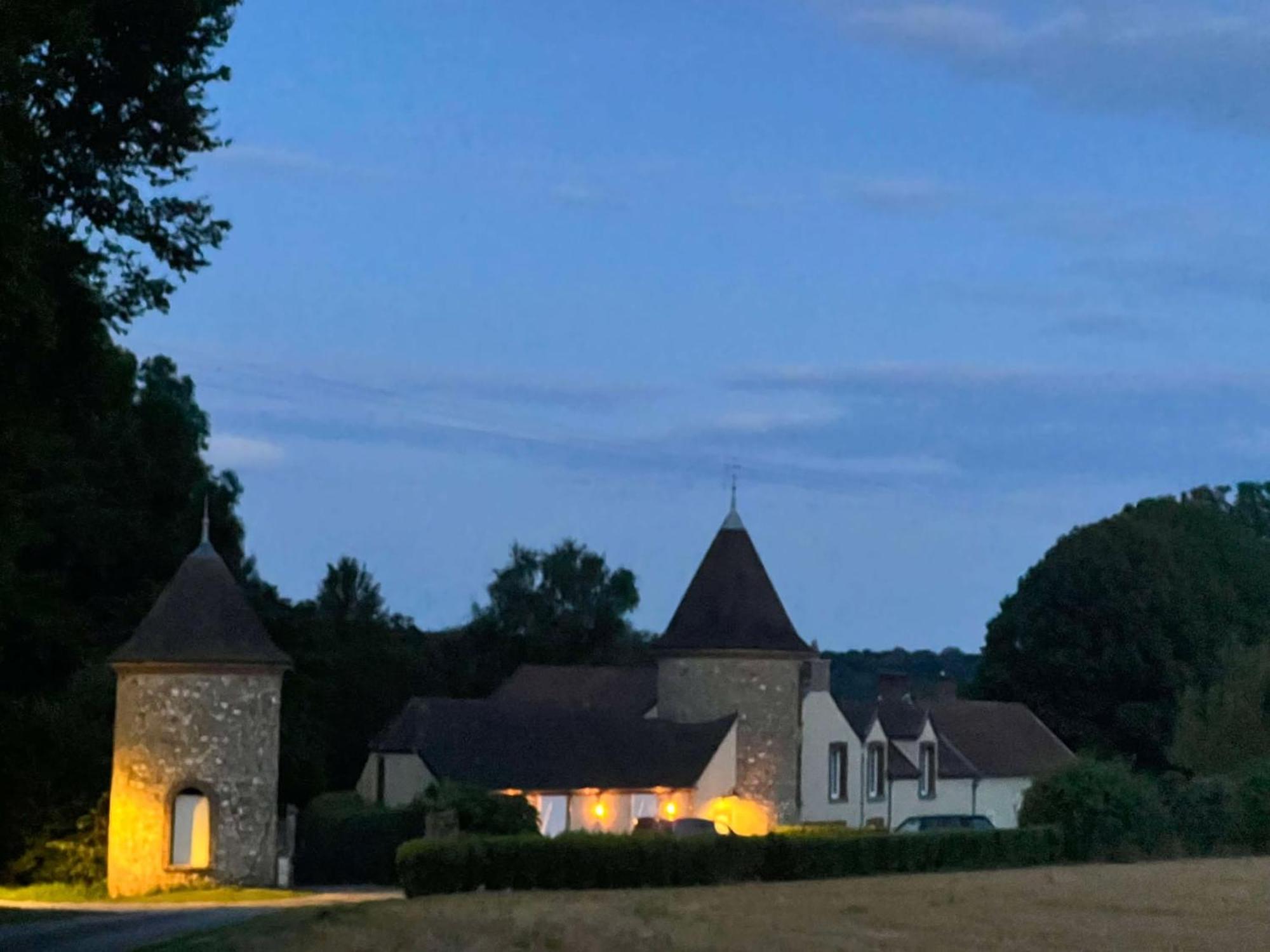 Le Petit Château Baye  Exterior foto